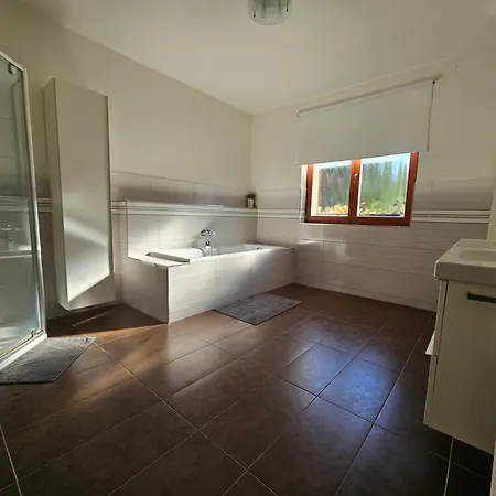 Velky Dum S Krasnou Zahradou Villa